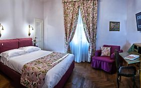 B&B 